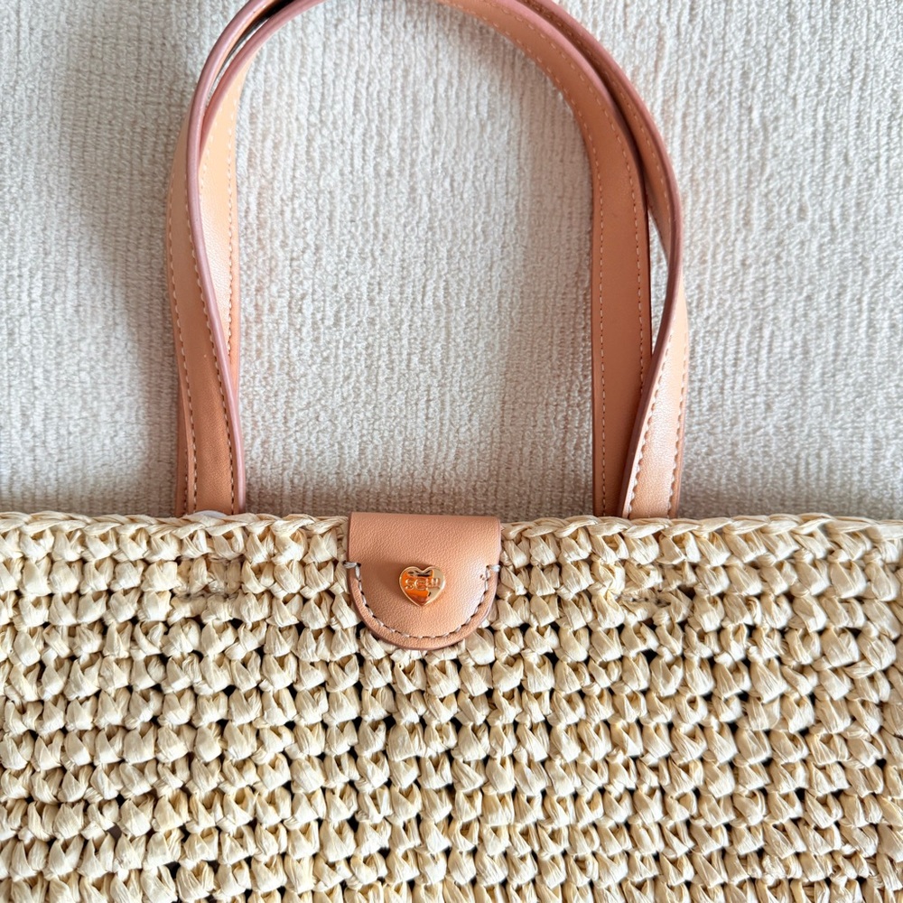 Stoney Clover Little Beach Tote Natural Raffia - Picture 6 of 7